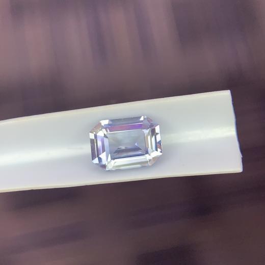 1.06ct 蓝宝石裸石 商品图3