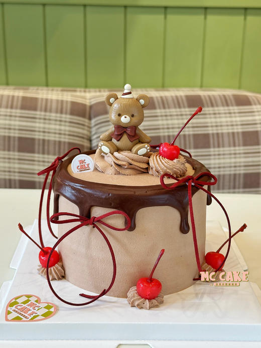 小熊玩具樱桃蝴蝶结装饰蛋糕 商品图1