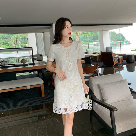 [奢姿轻奢系列]大码女装2024夏季蝴蝶结钉珠裙子胖妹妹时尚连衣裙8942810046 商品图1