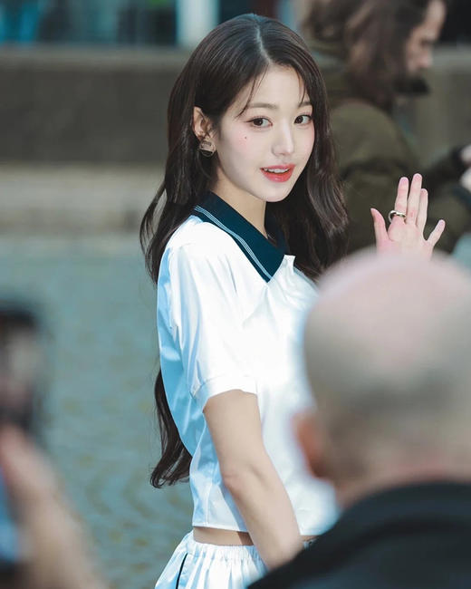 THS 7.13-无 缪家 透明亚克力金色logo耳夹 CU1212 商品图2