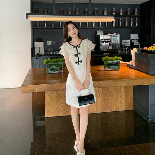 [奢姿轻奢系列]亮片绣花连衣裙大码女装夏季新款胖妹妹荷叶边裙子8942890078 商品图2