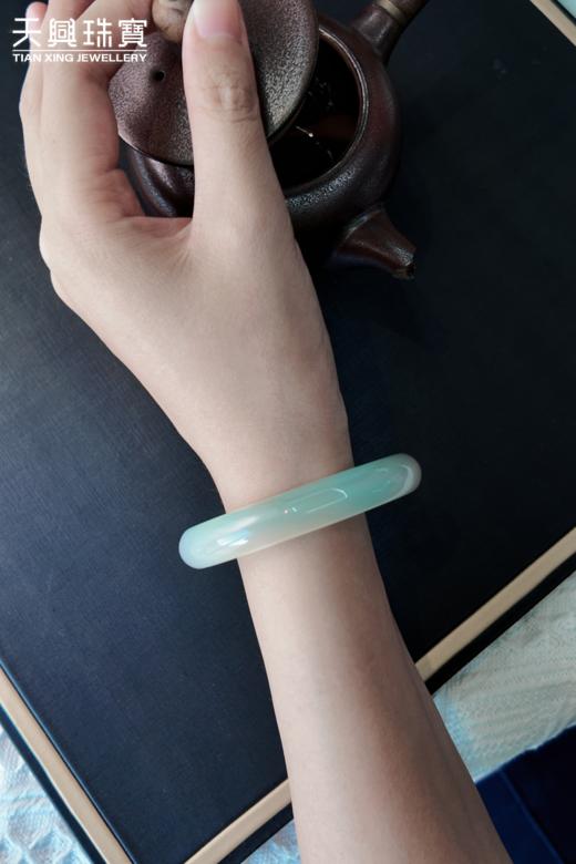 白月光手镯半山半水手镯宽版温润如玉仙女最爱 商品图6