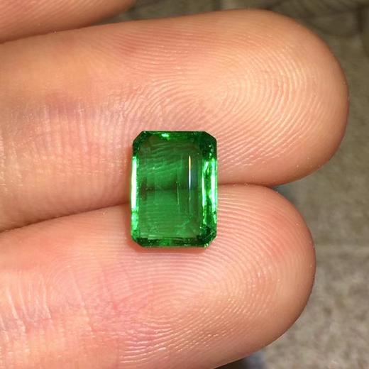 1.43ct 祖母绿裸石 商品图1