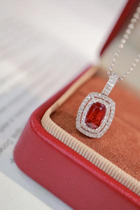 1.11ct 红宝石吊坠