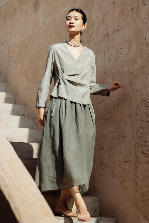 绽放458朵【黑白灰系列·轻烟】桑蚕丝轻薄纱裙全腰松紧半身长裙 商品图5