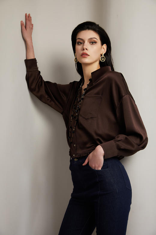 SAFICOO 时尚摩登 蝙蝠袖+收腰设计夹克式小衬衣 商品图1