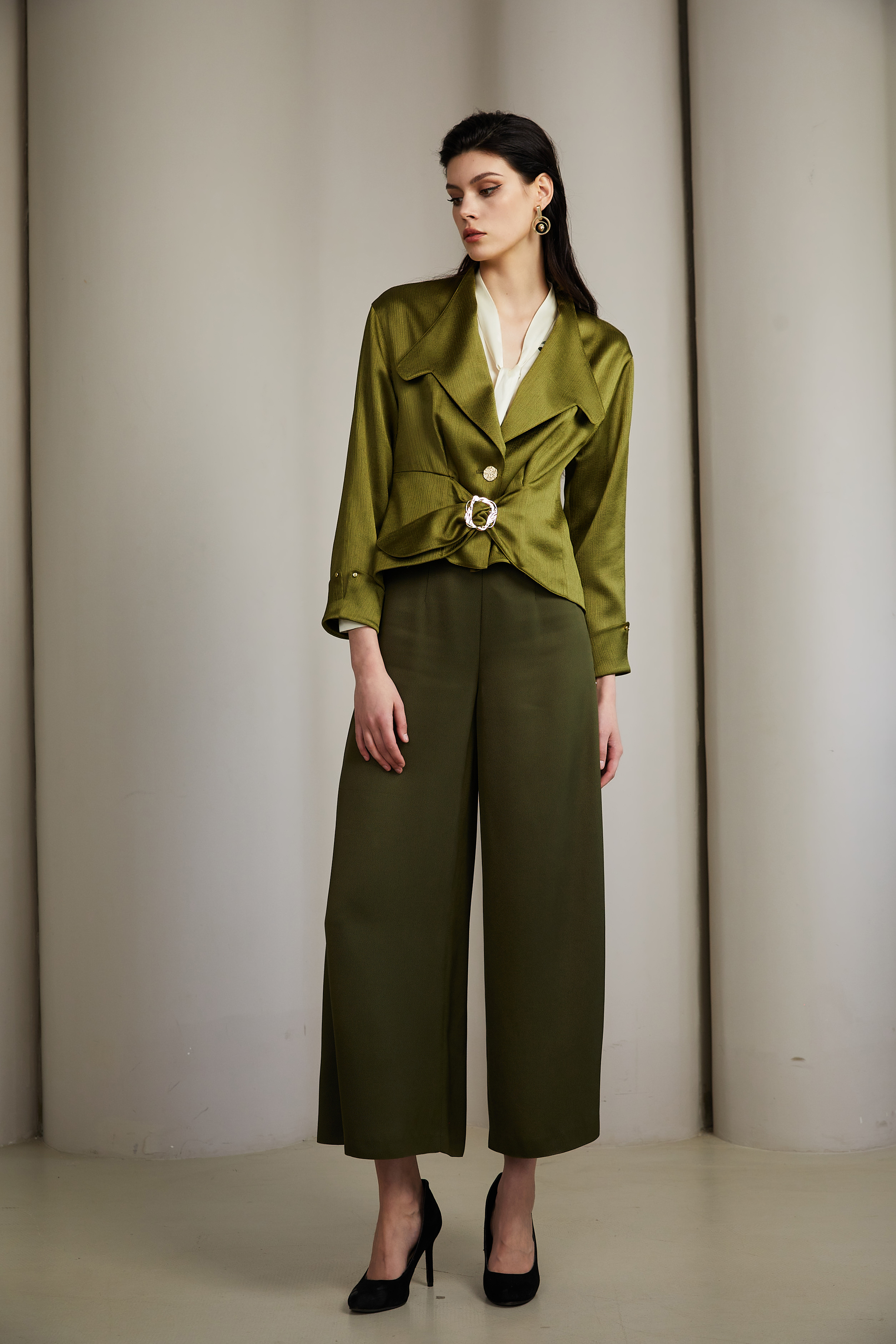 SAFICOO 优雅女人造型感十足式外套