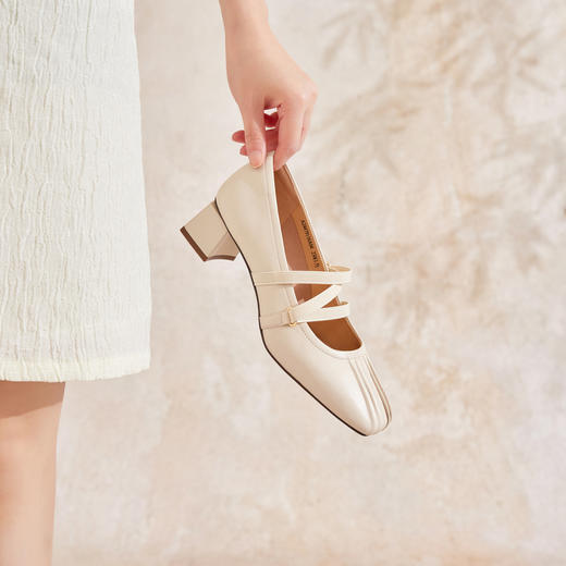 【静音系列】千百度粗高跟鞋玛丽珍鞋女秋季通勤羊皮单鞋A24479116 商品图4