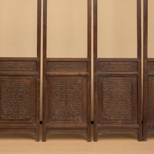 清中期 红木五抹浮雕花卉拐子纹隔扇（六件） 商品图3