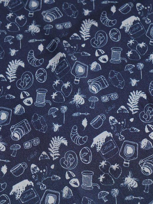 callisto藏青色桑蚕丝丝巾 商品图1