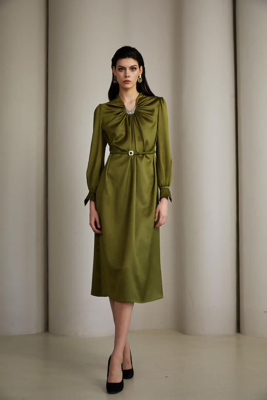 SAFICOO 优雅女人宽松小A版 遮肉显瘦连衣裙 商品图2