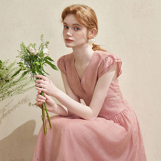 设计感文艺风荷叶飞飞袖连衣裙女V领收腰A摆连衣裙V2241831 商品图2