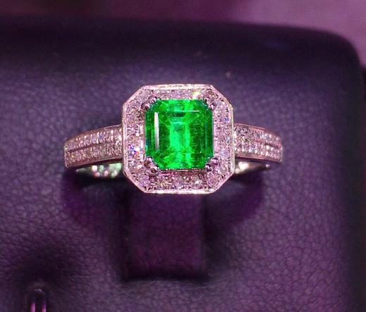 0.95ct 祖母绿戒指 商品图3