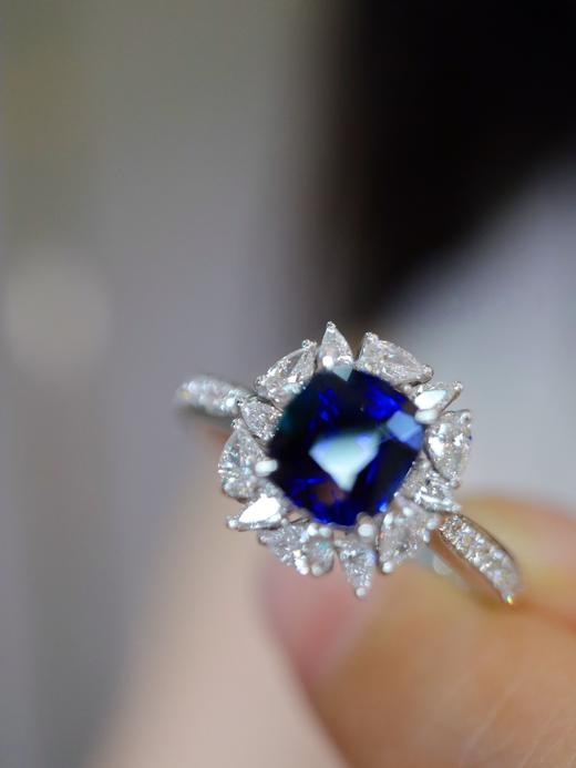 1.40ct 蓝宝石戒指 商品图1
