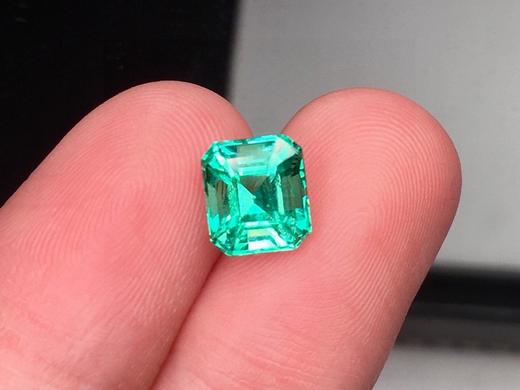 1.16ct 祖母绿裸石 商品图2