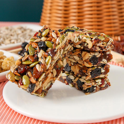 【一根营养满满！八宝手工切糕】甄选优质原料，传统工艺制作，看得见的坚果，健康宝腹营养多，下午茶休闲零食小吃L 商品图3