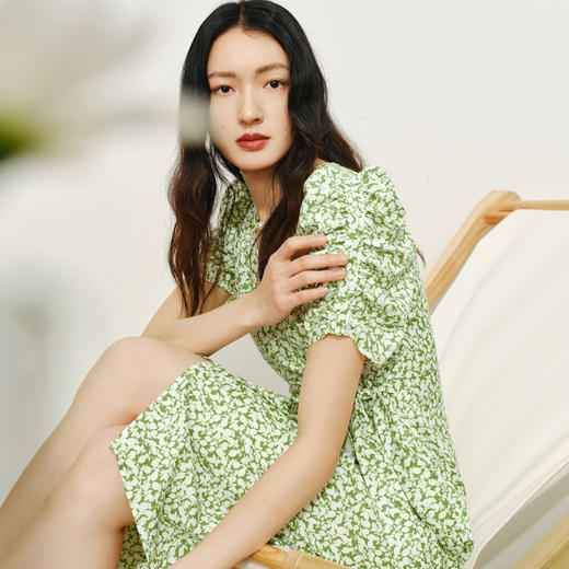 【商场同款】伊芙丽薄荷漫波碎花连衣裙1F4491001 商品图2