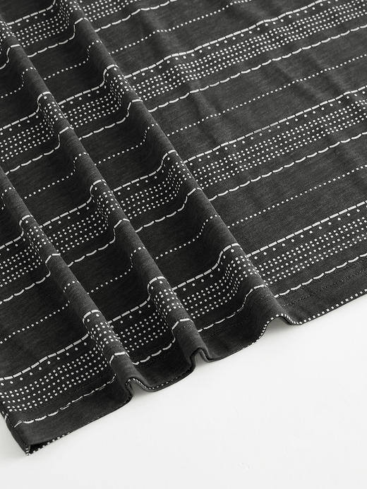 康妮雅男式短袖短裤套头套装 商品图3