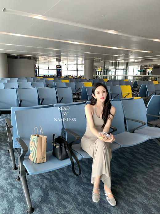 Read Nameless /奶茶色挂脖超弹吊带裙 商品图2