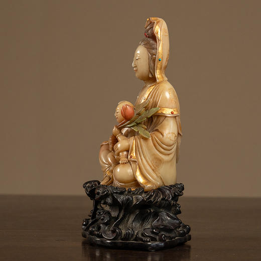 清 寿山石描金彩绘童子观音像（红木座） 商品图3