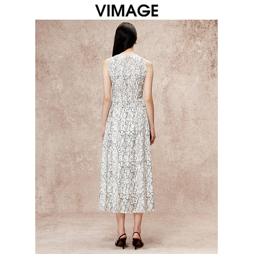 VIMAGE纬漫纪舒适无袖收腰a字印花连衣裙夏季新款V2207809 商品图4