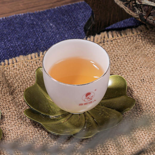 2017《暗香盈袖》老白茶 357克*1饼 商品图2