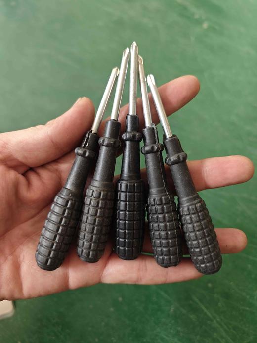 【货号07227】手雷款十字螺丝刀迷你螺丝刀改锥 商品图0