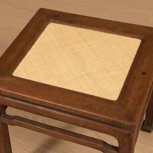 清早期 黄花梨束腰罗锅枨马蹄腿方凳 商品图2