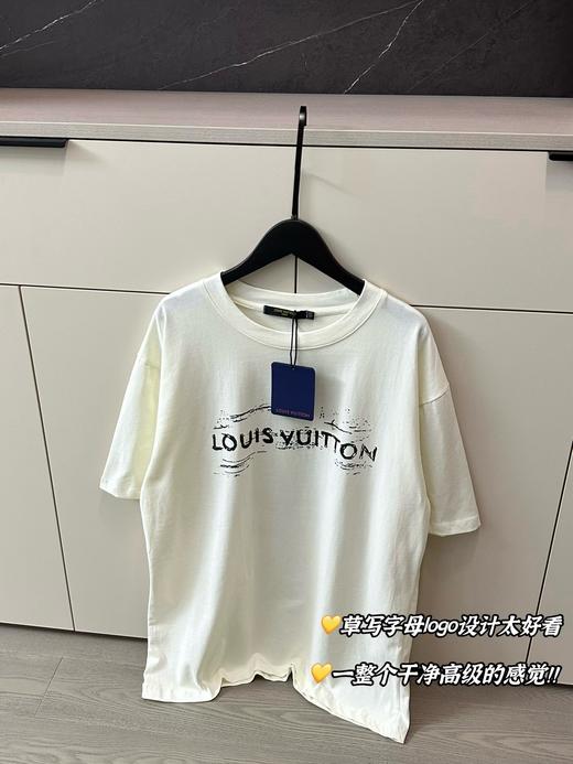 点此购买 LV夏季男女款素描虚线logo短袖 LL 292491 商品图11