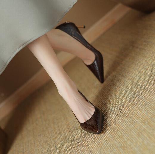 【预售5天】气质名媛风细跟单鞋，性感尖头浅口高跟鞋细跟女鞋ZF&24-160 商品图1