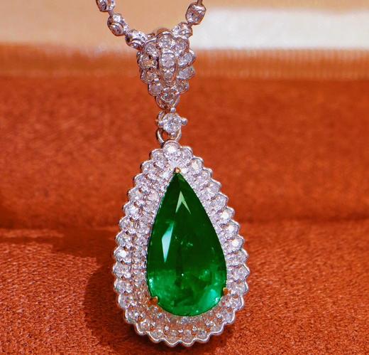1.76ct 祖母绿吊坠 商品图3
