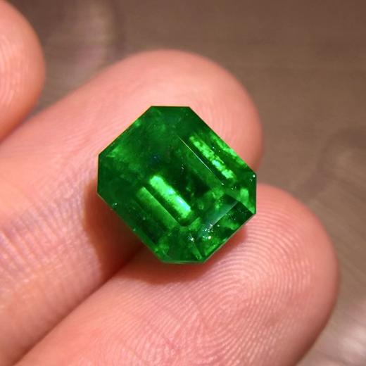 3.83ct 祖母绿裸石 商品图7
