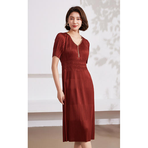 乔万尼新款连衣裙重工压褶设计收腰显瘦EM2E727 商品图1