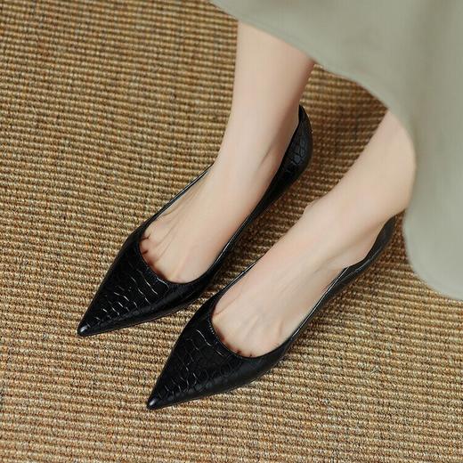 【预售5天】气质名媛风细跟单鞋，性感尖头浅口高跟鞋细跟女鞋ZF&24-160 商品图3