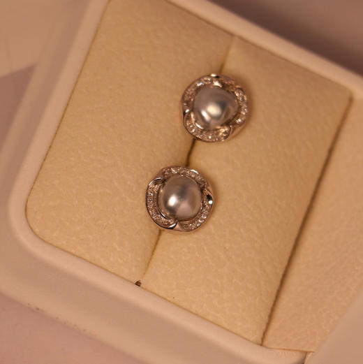 海水keshi 无核 钻石18k 镶嵌后大约 9-10mm 不大很精致 ji强光无暇 铂金灰 chao高级质感 商品图10