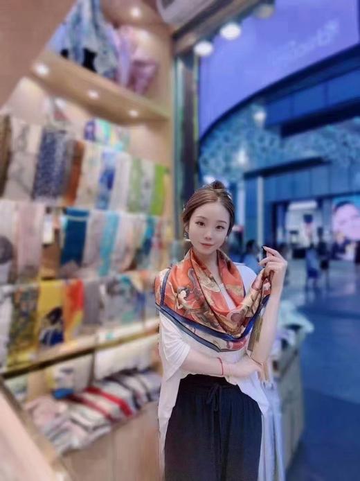 优品堂【迷缀】桑蚕丝70*70方巾 商品图10