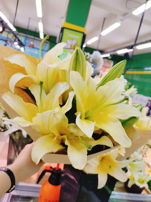 特价秒杀百合花束（拼团） 商品图1
