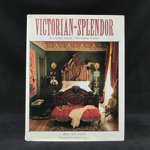 维多利亚时代的辉煌：重现美国十九世纪室内装饰 150余幅插图 精装大16开 商品图0