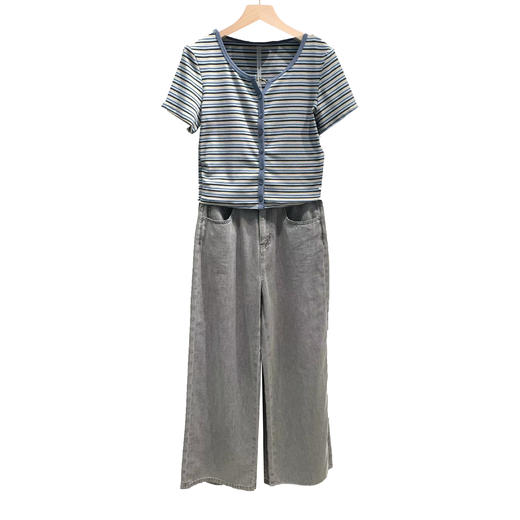 5楼诗凡黎服饰条纹短袖（“值得系列”） 商品图0