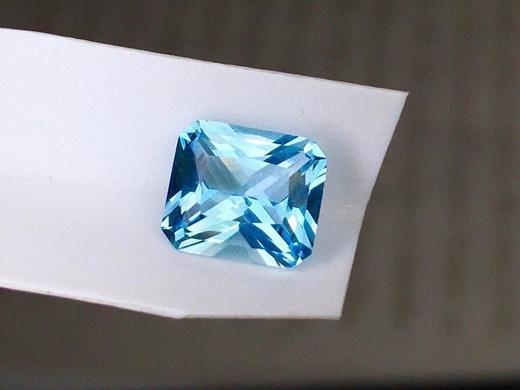 1.25ct 海蓝宝裸石 商品图3