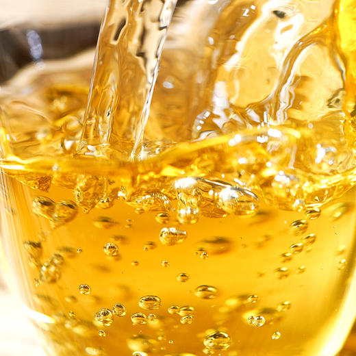 【七星千羽孔雀】2024年从经典走向经典，创造新的老味‘孔雀’普洱茶生茶357克/饼 拍5发6 商品图5