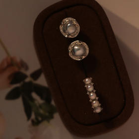 海水keshi 无核 钻石18k 镶嵌后大约 9-10mm 不大很精致 ji强光无暇 铂金灰 chao高级质感