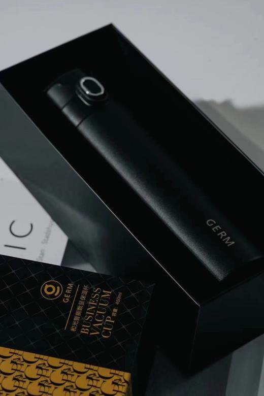 GERM格沁和光智能数显保温杯 谧黑 商品图0