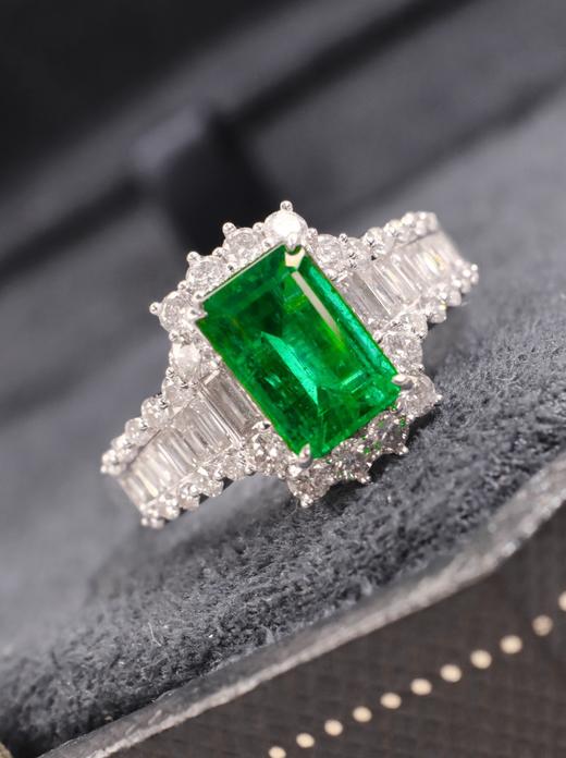 1.7ct 祖母绿戒指 商品图4