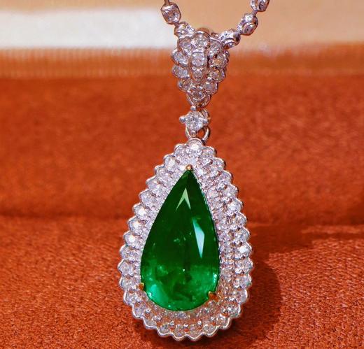 1.76ct 祖母绿吊坠 商品图1