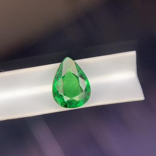 1.03ct 沙弗莱裸石 商品图0