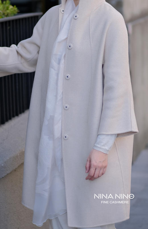 东方立领手工大衣 商品图2