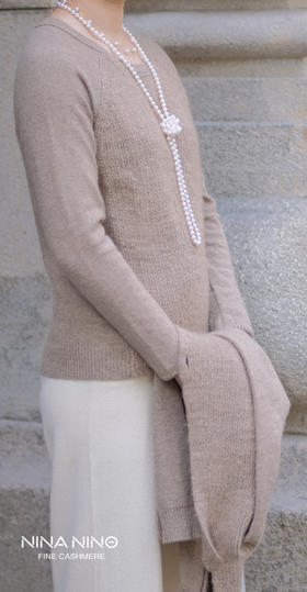 手工捻纱圆领羊绒套衫