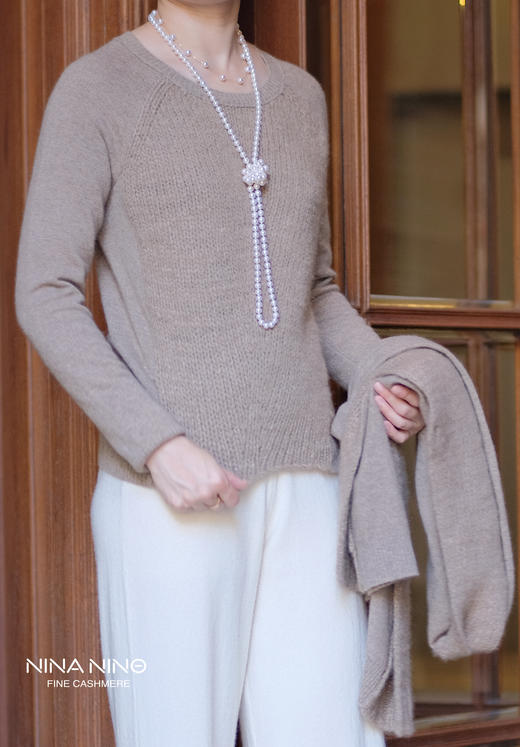 手工捻纱圆领羊绒套衫 商品图1