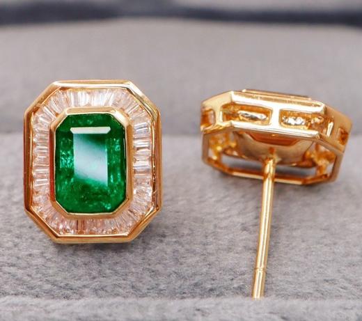 1.75ct 祖母绿耳钉 商品图3